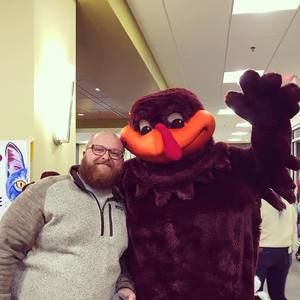 Meet your Posher, Cliff